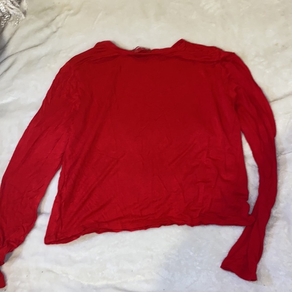 Red long sleeve crop top - Picture 3 of 3